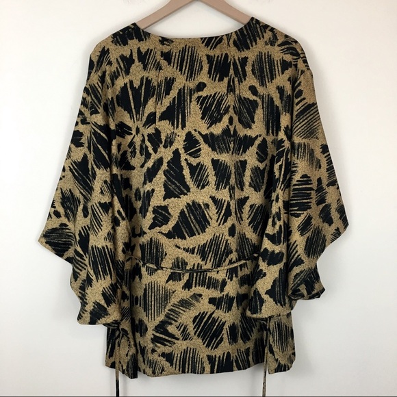 Dana Buchman Tribal Black Tan Crochet Batwing Top - Picture 5 of 8